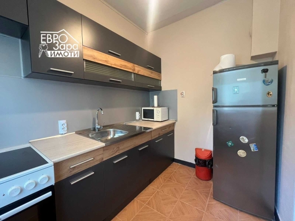 Дава се под наем Тристаен апартамент в Стара Загора, Ремиза - 130 кв.м за 306 € - Снимка #1