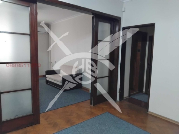 Четиристаен апартамент в София, Хладилника - 140 кв.м за 4000 €/кв.м - Снимка #1