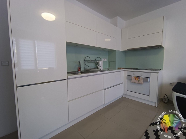 Дава се под наем Двустаен апартамент в Бургас, Зорница - 70 кв.м за 550 € - Снимка #1