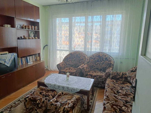 Четиристаен апартамент в Казанлък - 110 кв.м за 1159 €/кв.м - Снимка #1