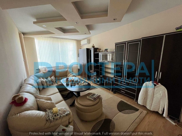 Тристаен апартамент в Търговище, Център - 95 кв.м за 1111 €/кв.м - Снимка #1