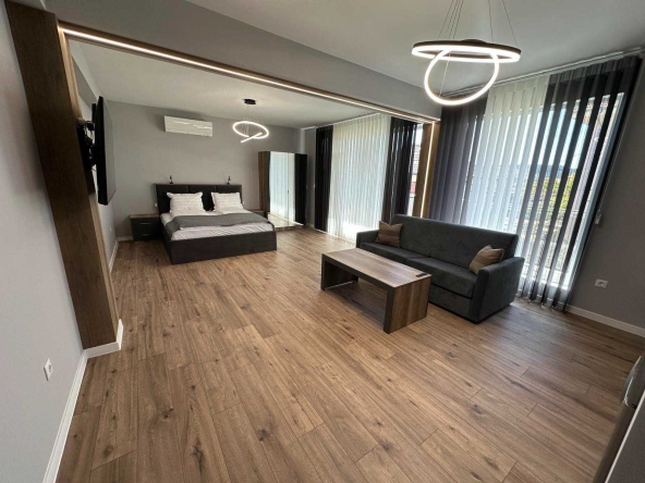 Дава се под наем Двустаен апартамент в Панагюрище - 80 кв.м за 66.3 € - Снимка #1