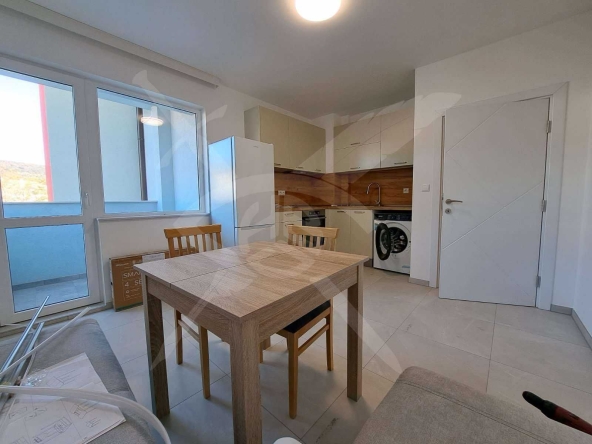 Дава се под наем Двустаен апартамент в Варна, Левски - 60 кв.м за 475 € - Снимка #1