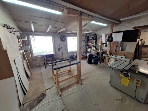 Дава се под наем Склад в София, Докторски паметник - 90 кв.м за 210 € - Снимка #1