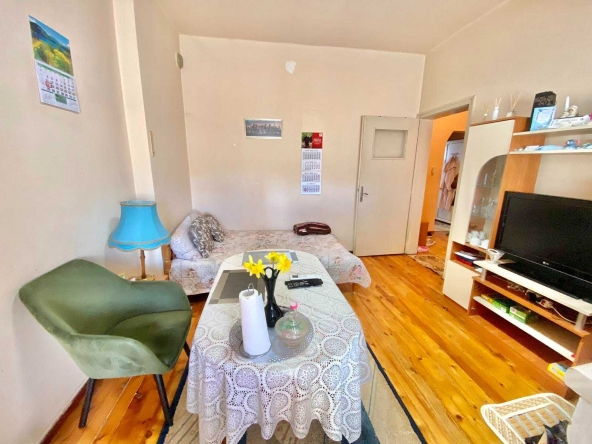 Двустаен апартамент в Пловдив, Център - 50 кв.м за 1360 €/кв.м - Снимка #1