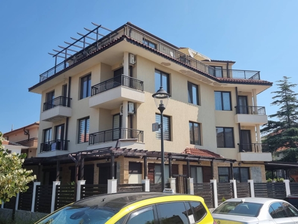 Дава се под наем Двустаен апартамент в Габрово, Трендафил 1 - 42 кв.м за 76000 € - Снимка #1