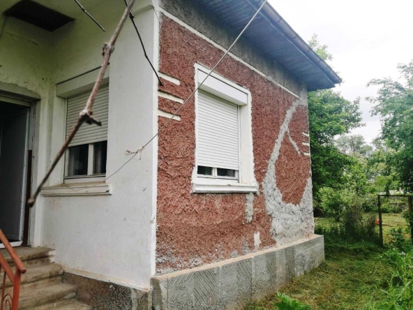 Къща в с. Ярджиловци, Област Перник - 66 кв.м за 682 €/кв.м - Снимка #1