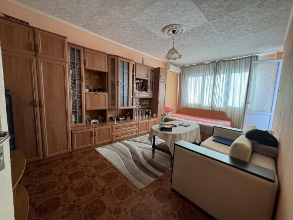 Двустаен апартамент в Бургас, Славейков - 62 кв.м за 1704 €/кв.м - Снимка #1