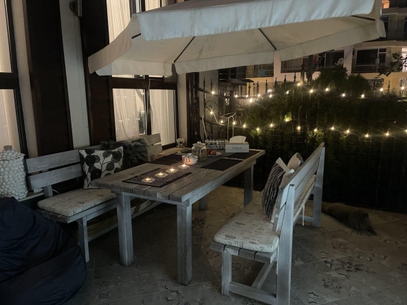 Четиристаен апартамент в Бургас, Център - 150 кв.м за 900 €/кв.м - Снимка #1