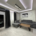 Дава се под наем Двустаен апартамент в Бургас, Център - 60 кв.м за 765 € - Снимка #1