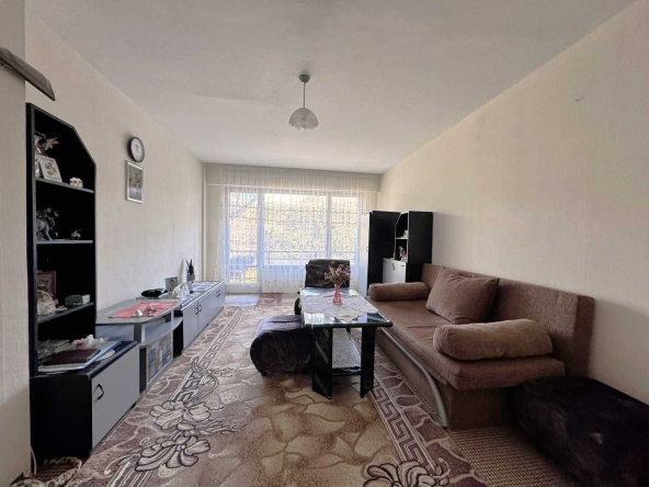 Двустаен апартамент в Русе, Здравец Изток - 61 кв.м за 1132 €/кв.м - Снимка #1