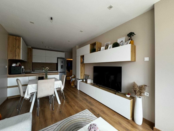 Тристаен апартамент в Русе, Център - 87 кв.м за 1764 €/кв.м - Снимка #1