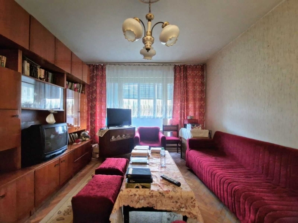 Двустаен апартамент в Русе, Здравец Изток - 62 кв.м за 1005 €/кв.м - Снимка #1