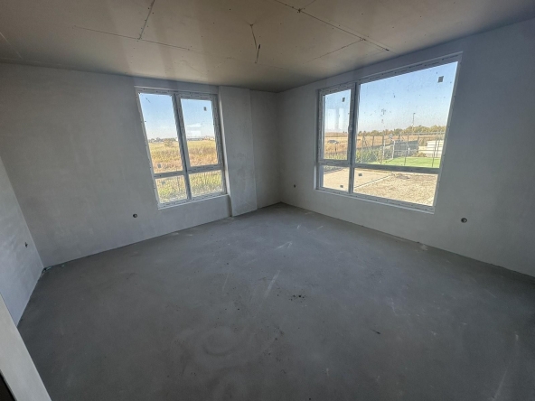 Тристаен апартамент в Бургас, Изгрев - 74 кв.м за 1284 €/кв.м - Снимка #1