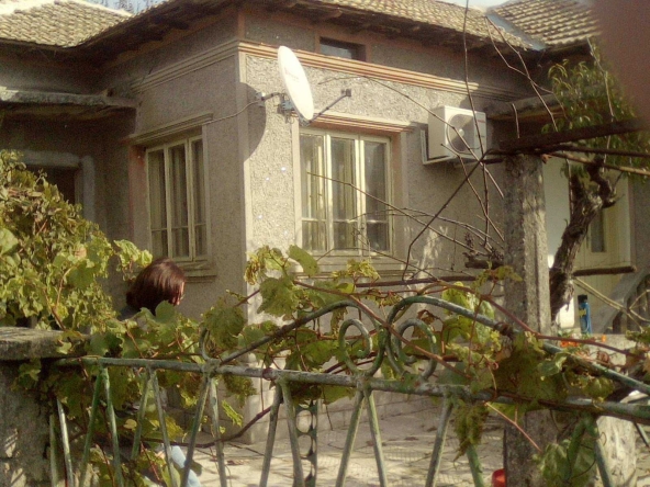 Къща в с. Спасово, Област Стара Загора - 98 кв.м за 276 €/кв.м - Снимка #1