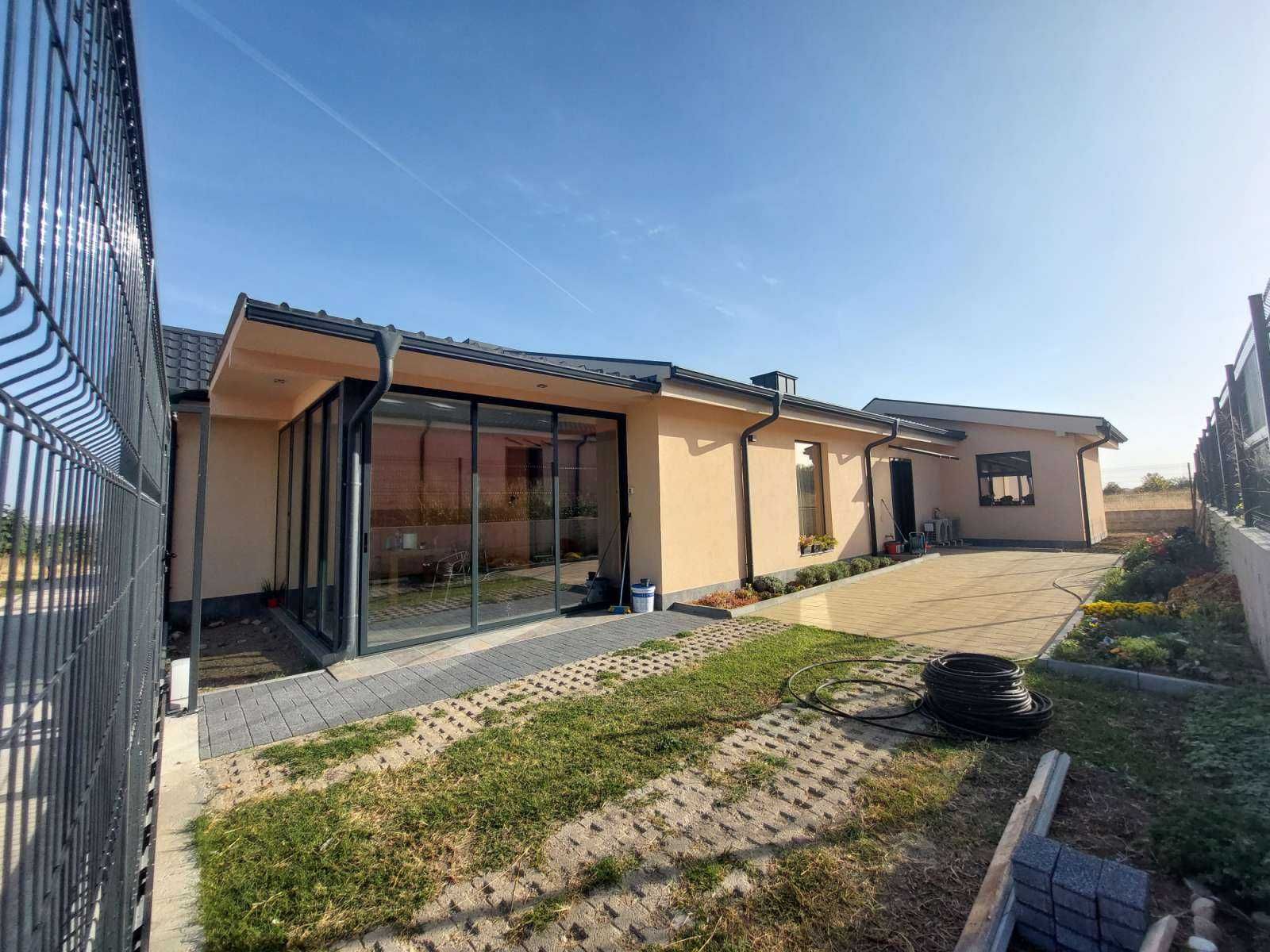 Къща в с. Марково, Област Пловдив - 135 кв.м за 2075 €/кв.м - Снимка #1