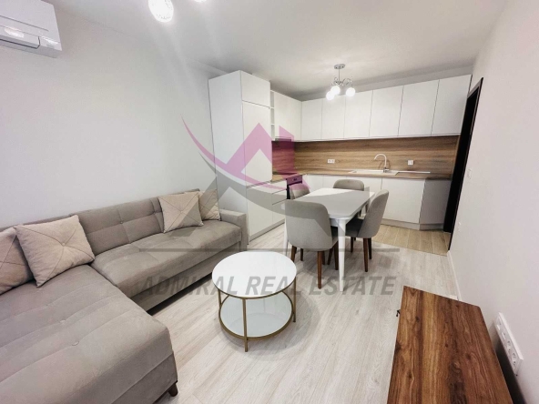 Дава се под наем Двустаен апартамент в Варна, Лятно кино Тракия - 57 кв.м за 600 € - Снимка #1