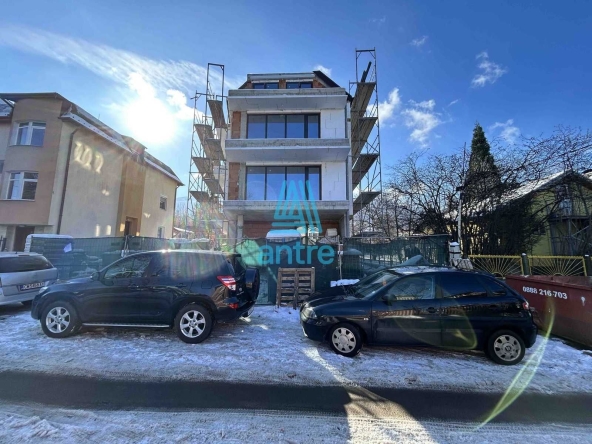 Тристаен апартамент в София, Павлово - 124 кв.м за 1936 €/кв.м - Снимка #1