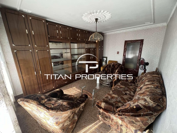 Дава се под наем Тристаен апартамент в Бургас, Меден рудник - зона Б - 80 кв.м за 255 € - Снимка #1