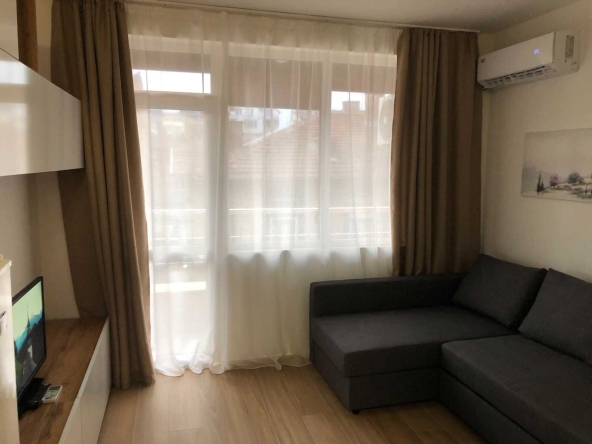 Дава се под наем Едностаен апартамент в София, Център - 40 кв.м за 350 € - Снимка #1