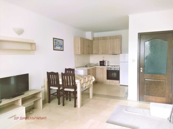 Двустаен апартамент в Несебър - 76 кв.м за 1000 €/кв.м - Снимка #1