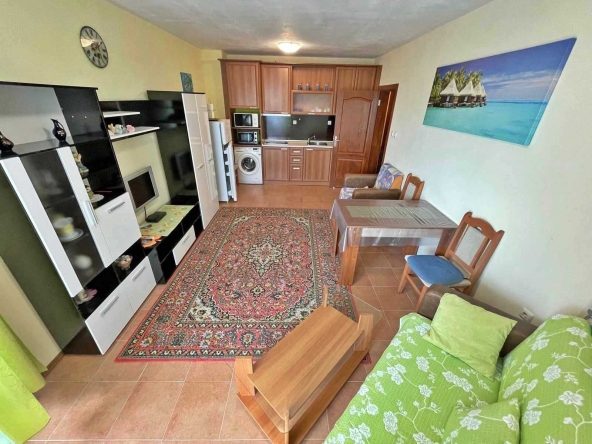 Двустаен апартамент в к.к. Слънчев бряг - 68 кв.м за 758 €/кв.м - Снимка #1