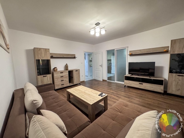 Дава се под наем Тристаен апартамент в Бургас, Славейков - 100 кв.м за 714 € - Снимка #1