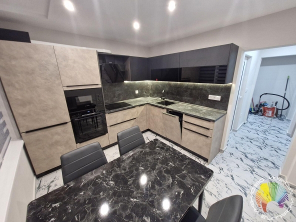 Дава се под наем Двустаен апартамент в Бургас, Лазур - 70 кв.м за 714 € - Снимка #1