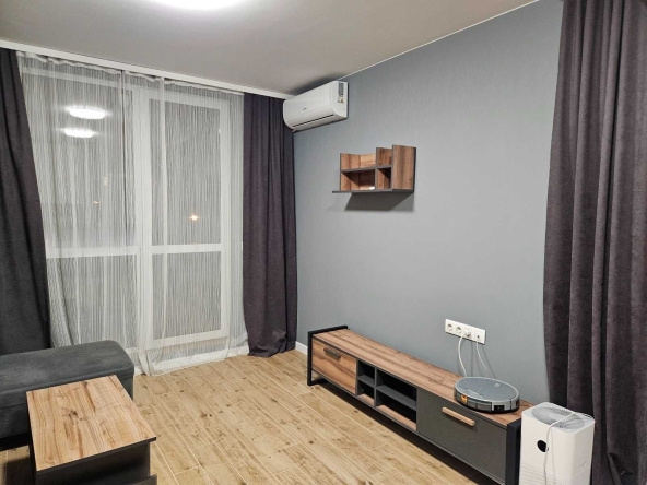 Дава се под наем Двустаен апартамент в София, Връбница 1 - 62 кв.м за 550 € - Снимка #1