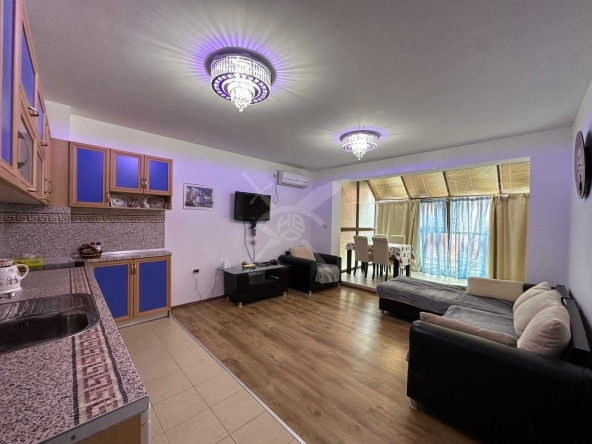 Тристаен апартамент в Поморие - 100 кв.м за 1350 €/кв.м - Снимка #1