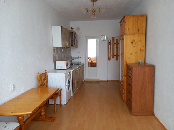 Дава се под наем Едностаен апартамент в Петрич - 35 кв.м за 117.3 € - Снимка #1