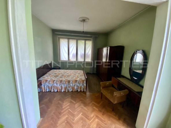 Тристаен апартамент в Пловдив, Съдийски - 86 кв.м за 1919 €/кв.м - Снимка #1