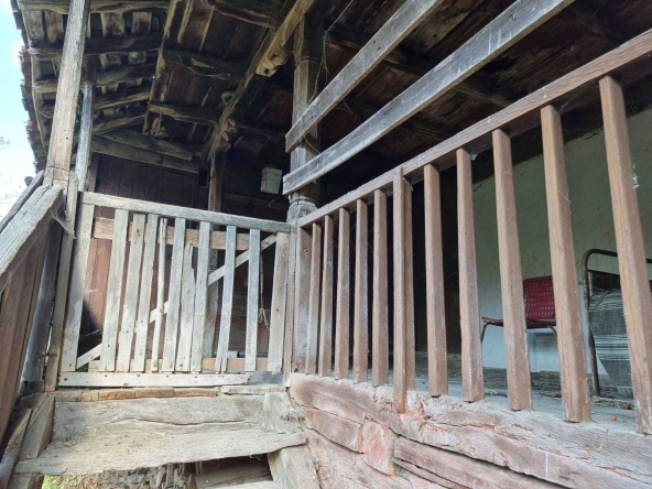 Къща в с. Свежен, Област Пловдив - 500 кв.м за 41 €/кв.м - Снимка #1