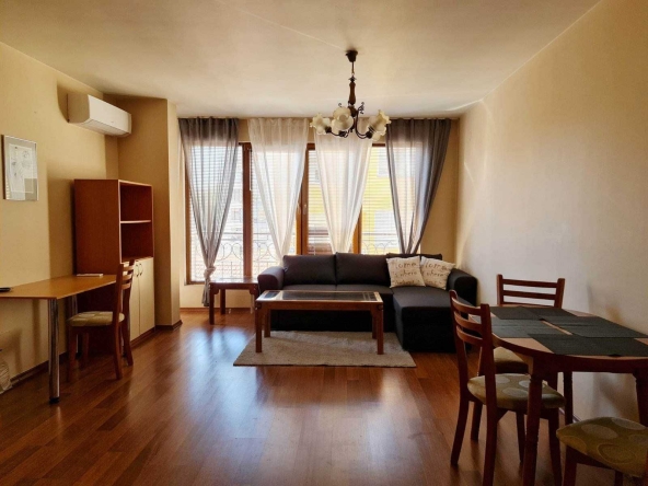 Дава се под наем Двустаен апартамент в София, Център - 65 кв.м за 450 € - Снимка #1