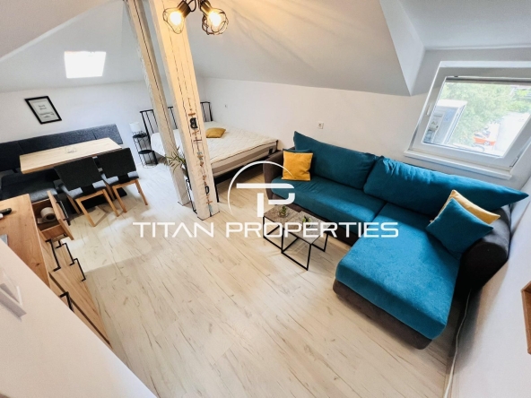 Дава се под наем Едностаен апартамент в Бургас, Център - 45 кв.м за 306 € - Снимка #1