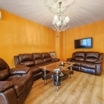 Дава се под наем Тристаен апартамент в Пловдив, Тракия - 72 кв.м за 425 € - Снимка #1