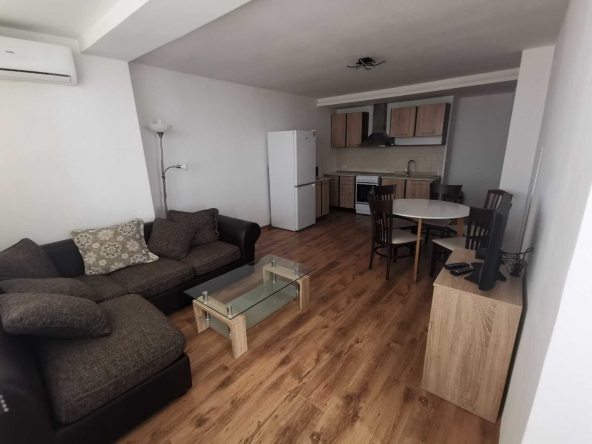 Дава се под наем Тристаен апартамент в Шумен, Басейна - 80 кв.м за 612 € - Снимка #1