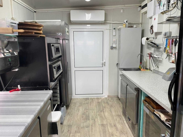 Заведение в Монтана, Идеален център - 18 кв.м за 1672 €/кв.м - Снимка #1