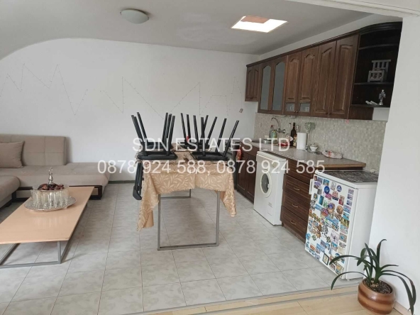 Двустаен апартамент в Казанлък - 82 кв.м за 1027 €/кв.м - Снимка #1