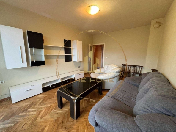 Дава се под наем Тристаен апартамент в Варна, Базар Левски - 78 кв.м за 400 € - Снимка #1