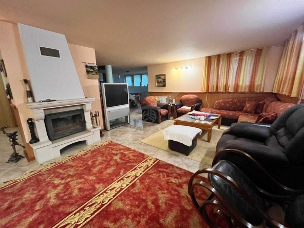 Къща в Бургас, Ветрен - 462 кв.м за 1191 €/кв.м - Снимка #1