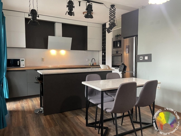 Многостаен апартамент в Бургас, Възраждане - 168 кв.м за 1429 €/кв.м - Снимка #1