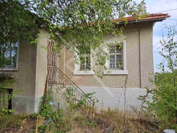 Къща в с. Патриарх Евтимово, Област Пловдив - 70 кв.м за 358 €/кв.м - Снимка #1