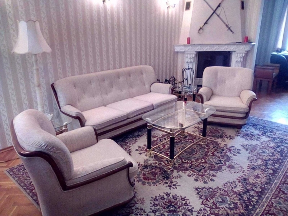 Многостаен апартамент в София, Белите брези - 205 кв.м за 2054 €/кв.м - Снимка #1