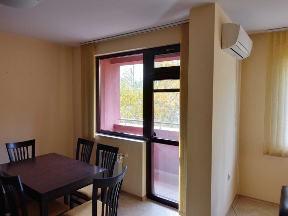 Дава се под наем Двустаен апартамент в Плевен, Идеален център - 65 кв.м за 306 € - Снимка #1