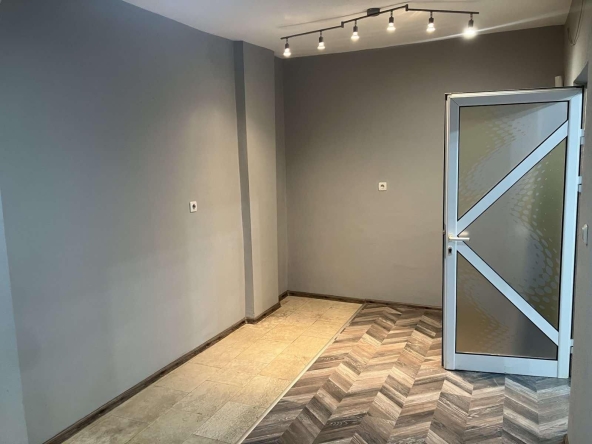 Дава се под наем Офис в Варна, ВИНС - 50 кв.м за 425 € - Снимка #1