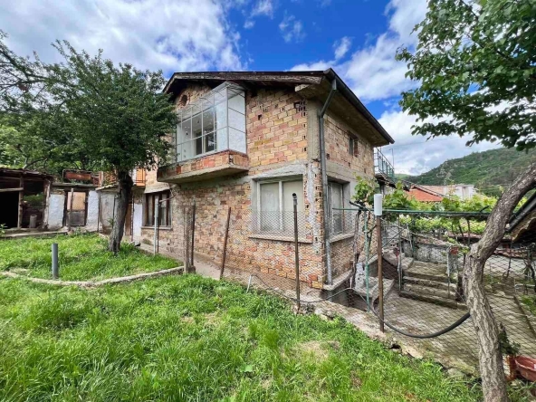 Къща в Стара Загора, Три чучура - север - 190 кв.м за 534 €/кв.м - Снимка #1