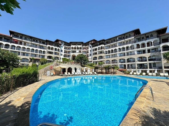 Двустаен апартамент в Свети Влас - 67 кв.м за 1642 €/кв.м - Снимка #1