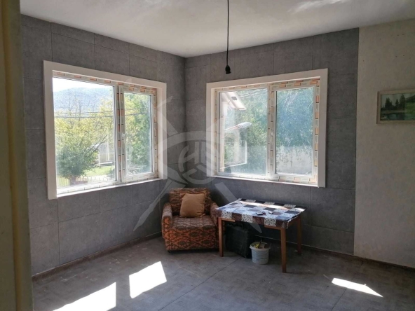 Етаж от къща в Перущица - 116 кв.м за 561 €/кв.м - Снимка #1