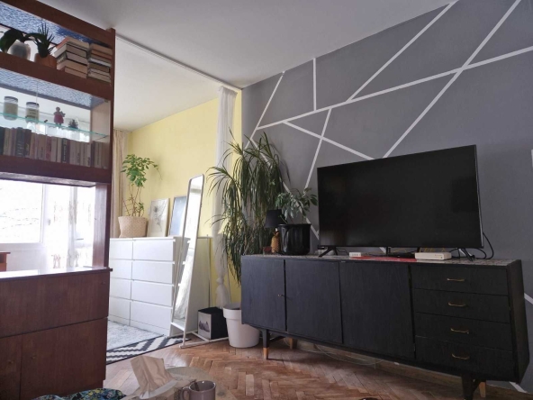 Дава се под наем Двустаен апартамент в София, Лозенец - 66 кв.м за 561 € - Снимка #1